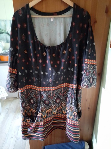 Tunika minikleid getragen - tunika, minikleid,