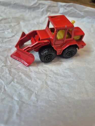 Vintage druckguss red tactor - vintage,