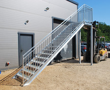 Außentreppe 3000mm Podest