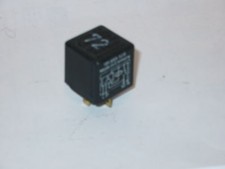 Relais 72 VW T3 Bus Caravelle Multivan Transporter Heckscheibenwischer 191955529