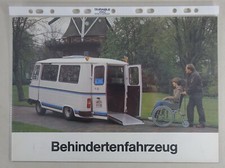 Prospektblatt Peugeot J9 Behindertenfahrzeug absenkbar Stand 06/1981