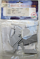 Bausatz Tankstelle von Dapol Nr. C 032 im Maßstab 00/H0 = 1/76