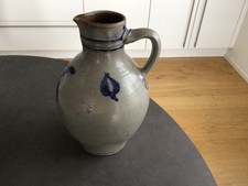 Steingut - Krug,   grau/blau