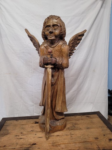 Handgeschnitzte holzfigur - handgeschnitzte,