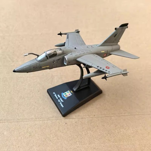 100 diecast militärmodell - diecast,