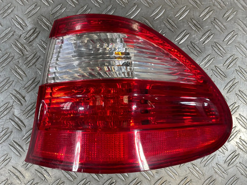 Rückleuchte mercedes benz - rückleuchte, mercedes-benz