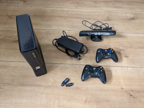Xbox 360 slim - 360,