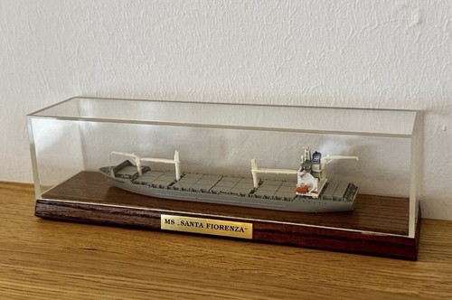 1250 schiffsmodell santa - 1:1250,