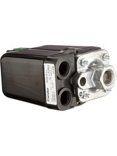 Condor Druckluftschalter MDR-5/11-K 2 GAA AAAA 090A110 XXX XXX