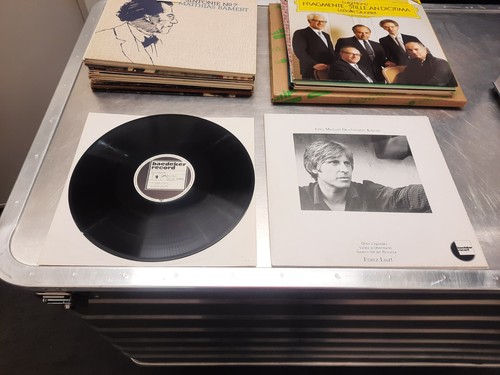 Near mint felix - near, mint++