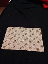 Geldbeutel mit Guess Logo