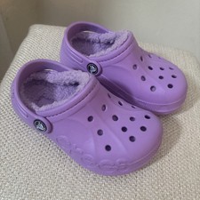 Crocs Gefüttert Lila Gr C 10