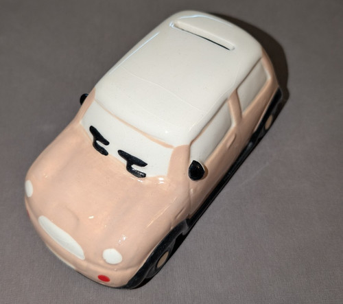 Auto sparschwein aus keramik - auto,