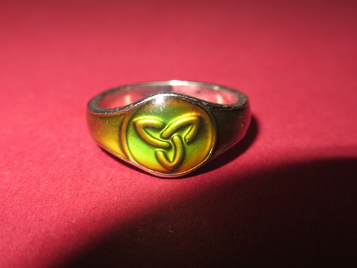 Ring keltisch farbwechselnd
