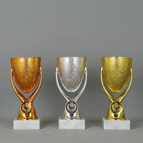3er serie pokale 15cm g - /,