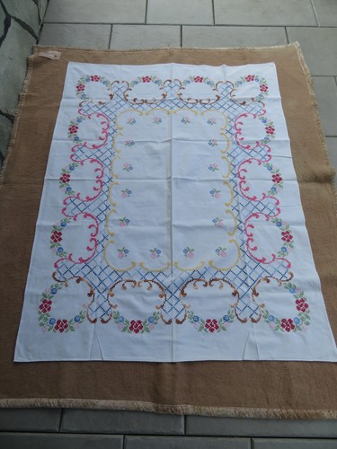 Tolle vintage tischdecke - tolle,