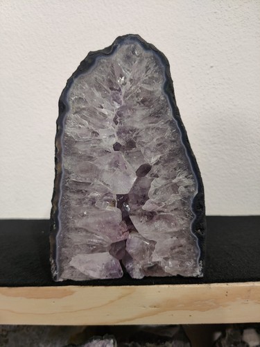 Amethyst druse 85kg 18 7cm - 2,85kg,, 18,7cm