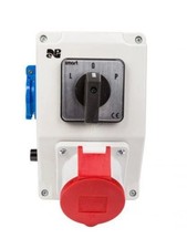 Einbau mit steckdose 16a - einbau,