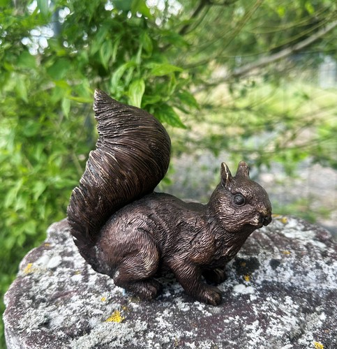 Bronzefigur eichhörnchen 12cm - bronzefigur,