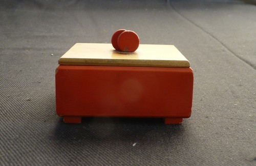Kleine alte holz - schatulle, *