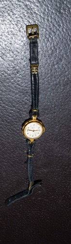 Damenarmbanduhr mit dem