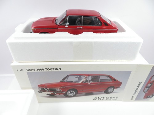 Autoart bmw 2000 - 1:18, touring