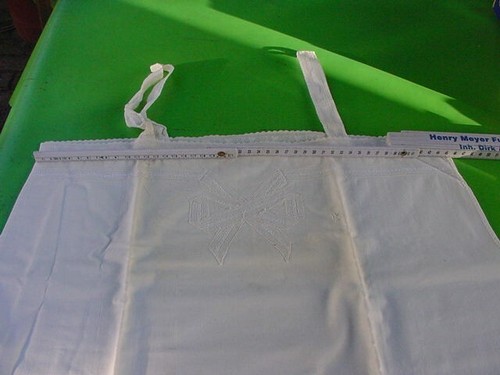 Unterkleid uralter stoff - unterkleid,,