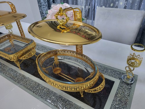 Golden chafing dish - golden,
