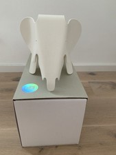 Eames Elephant vs. Eames