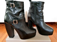 "Buffalo" Plateau High heel