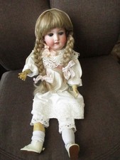 Alte Porzellankopfpuppe "