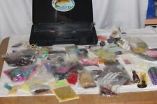 ANGELKASTEN,GERÄTEKASTEN 36 x 30 x 10  MIT FLIEGENBINDEN ZUBEHÖR -Nr # 49