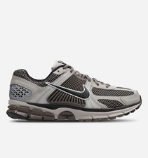 Nike Air Zoom Vomero 5