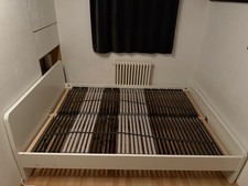 Weißes Ikea Bettgestell (200