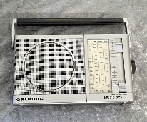 Grundig radio portable - grundig,