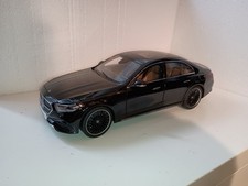 1:18 Scale Mercedes Benz