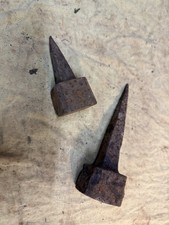 2x Uralter Amboss Dengelamboss