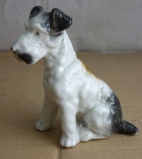 alte schöne kleine Porzellan Figur Hund Terrier