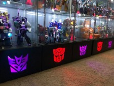 Custom Light Up Detolf Display