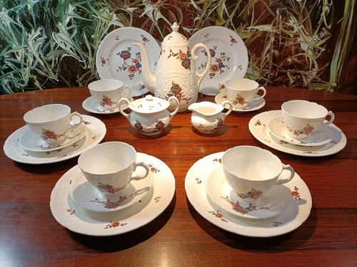 Coalport england louis - england,