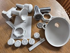 Pastaaufsatz und  Fleischwolf