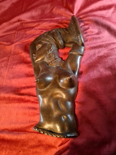 Altes wand relief frau - wand,
