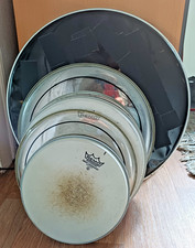14 x Verschiedene gebrauchte Schlagzeugfelle u.a. Remo   10" 12" 13" 16" 22"