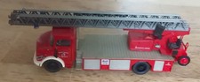 Preiser Mercedes Benz 1270 Feuerwehr mit Drehleiter 1:87 (41)