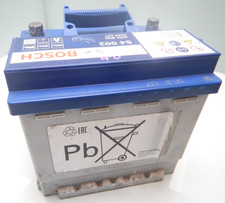 BOSCH S4 002 / 12V 52Ah 470A  / KFZ AUTO BATTERIE AUTOBATTERIE (M1516)