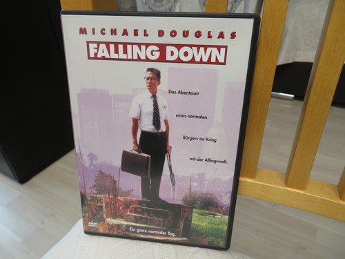 926 michael douglas falling - douglas,