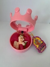 NEU Filly Pferd in Krone