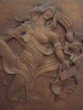 Massive Bronze +4,2 kg. Relief weiblicher Akt Frau Mädchen signiert unbekannt