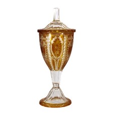 Deckelpokal mit Gelbbeize und