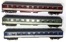 3 x Lima H0 DC Personenwagen